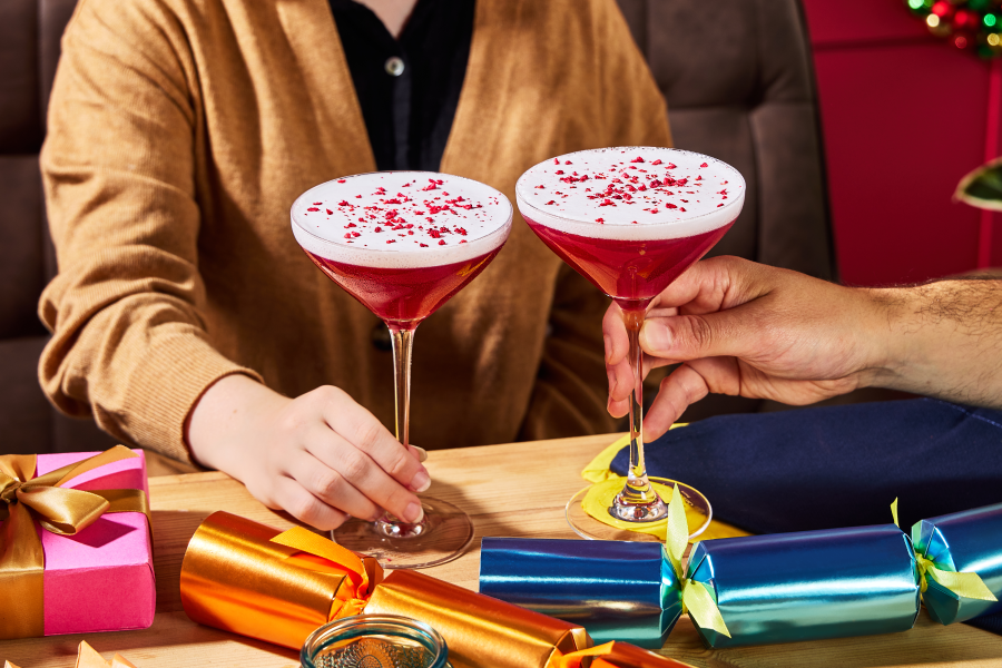 table_table_xmas25_phase2_drinks2